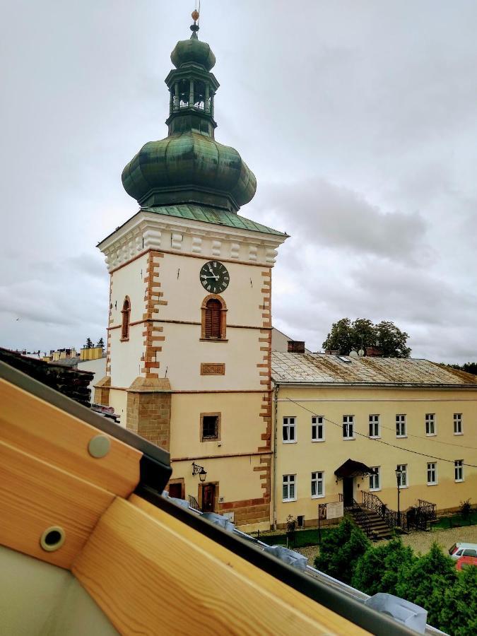 Krosno Apartamenty Przy Rynku Exterior photo
